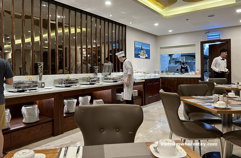 Breakfast area at Orchids 