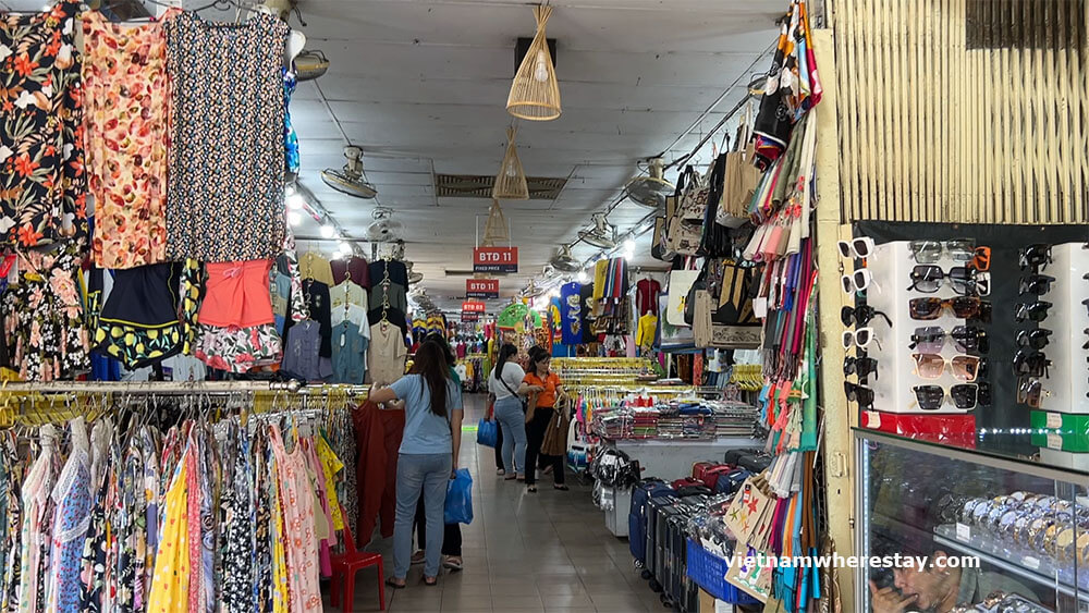 Clothing shops in Ben Thanh Market