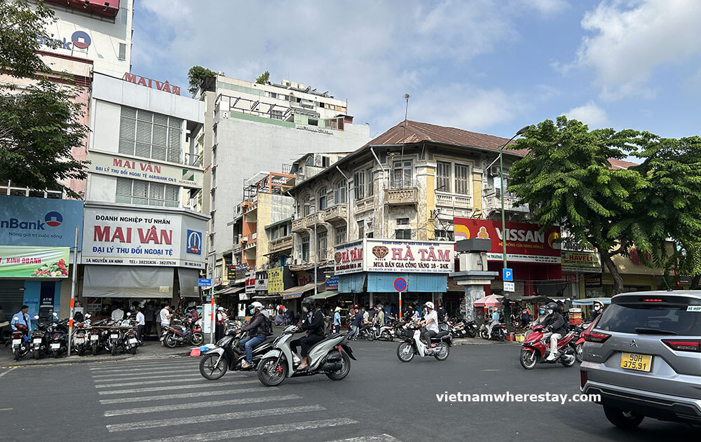 Gold Shops outside Ben Thanh Market