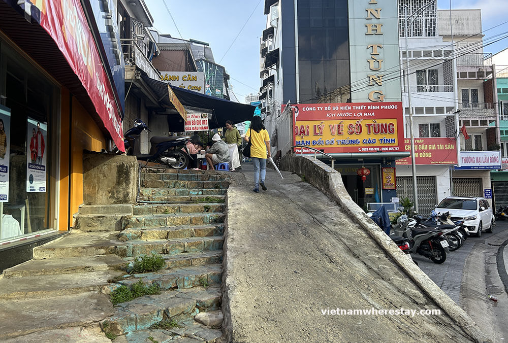 A slope near my hotel Dalat Feliz in Ward 1