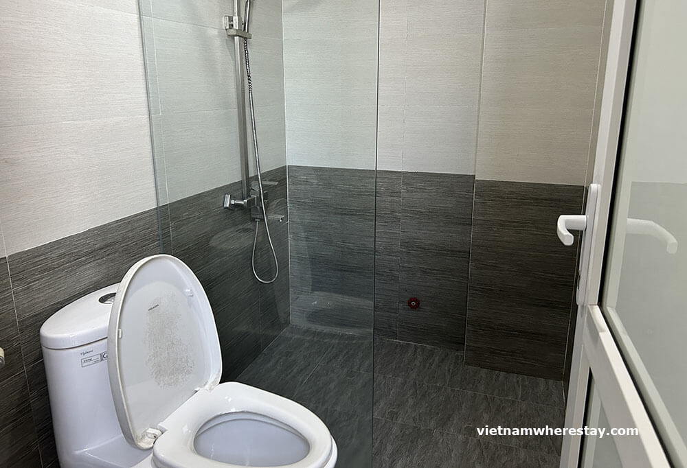 Bath room at Hue four Season