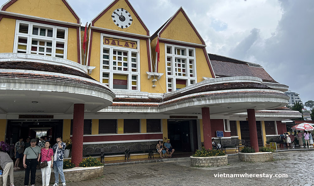Dalat railway station