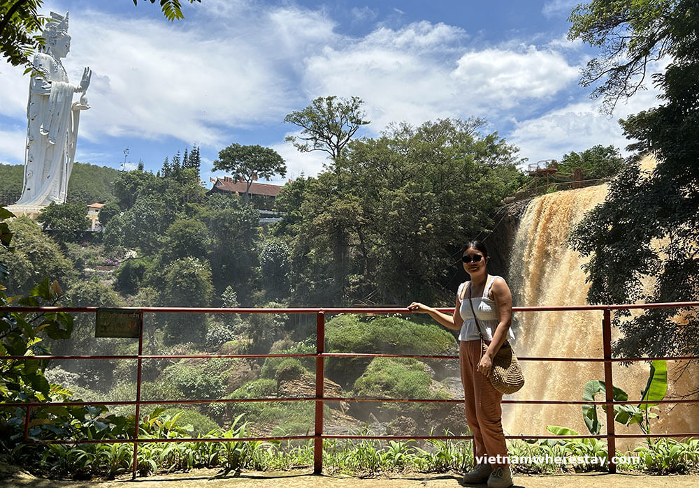 I'm at Elephant Waterfall