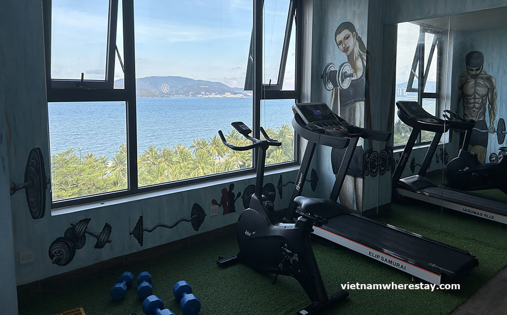 Fitness center at Aruza Hotel