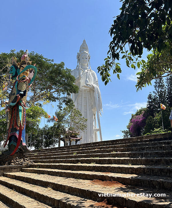 Linh An Pagoda 