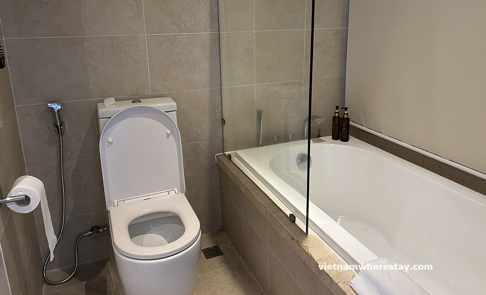 Vanda Bathroom