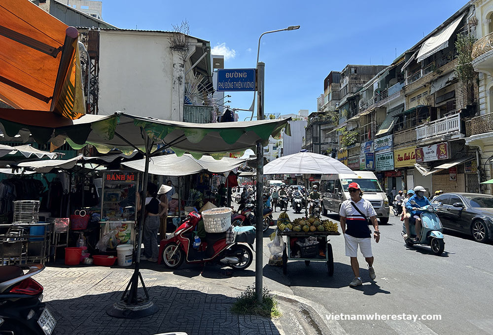 Be aware of Bag snatching in HCMC