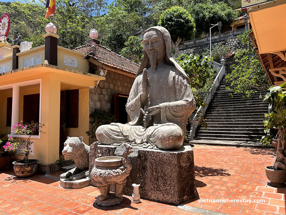 Buddha Statue Ta Cu Mountain