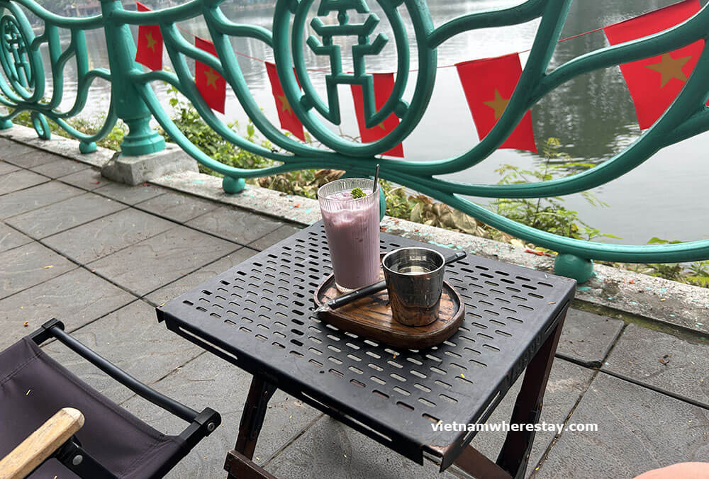 Drink cafe along West Lake of Hanoi