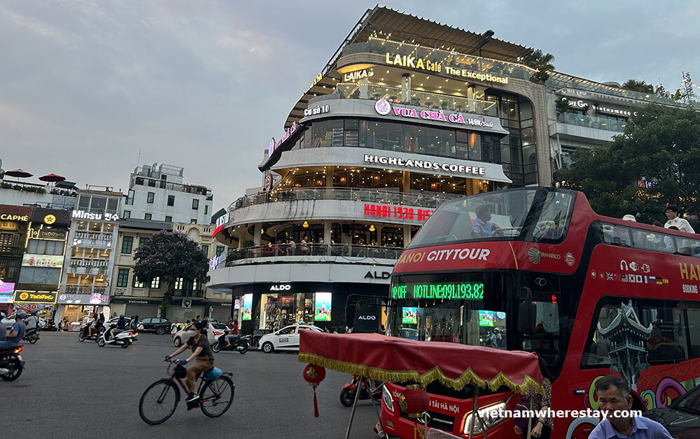 Busy section of Hoan Kiem Lake