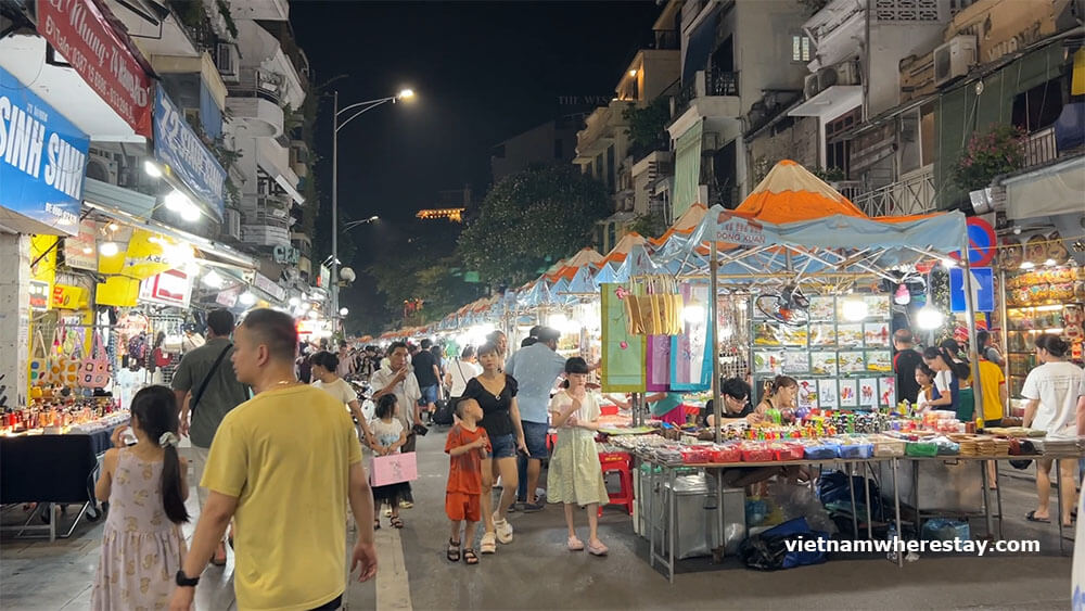 Hanoi weekend night market