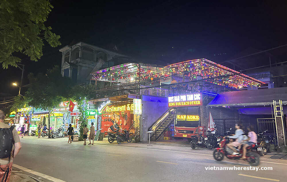 Main Road Tam Coc at night