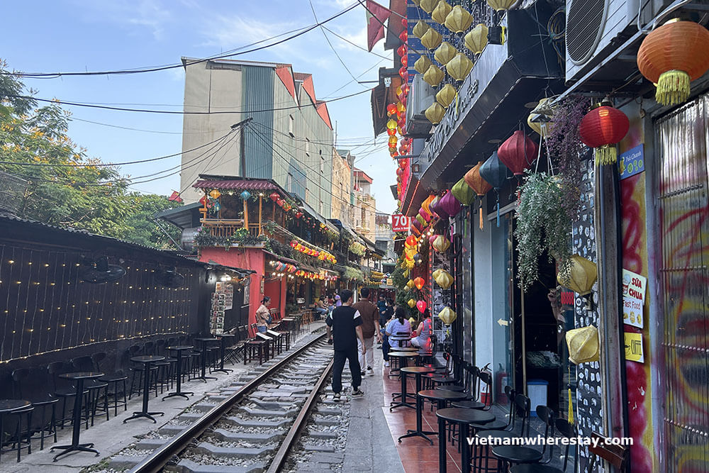 Hanoi Train Street
