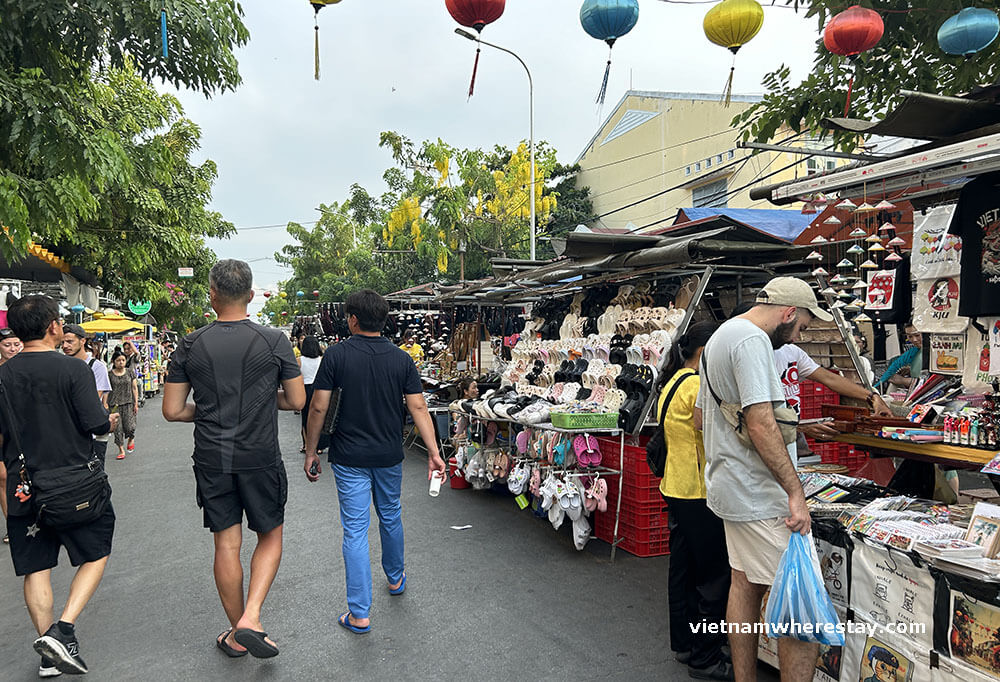 Hoi An night market