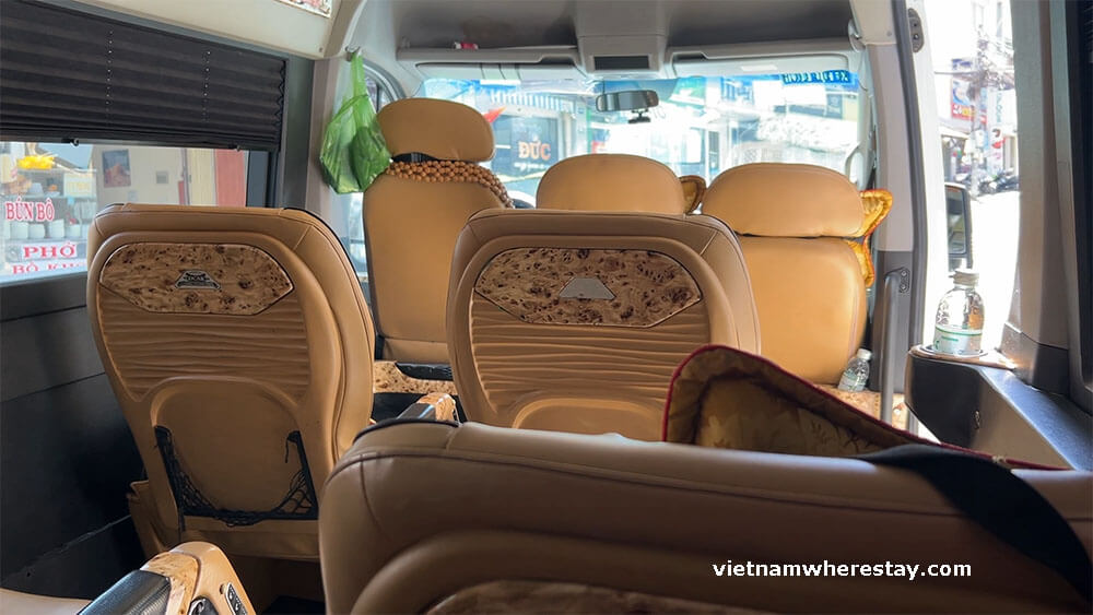 Limousine bus from Da lat to Nha Trang