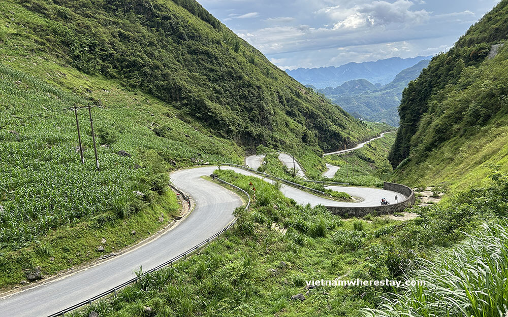 Road in Ha Giang