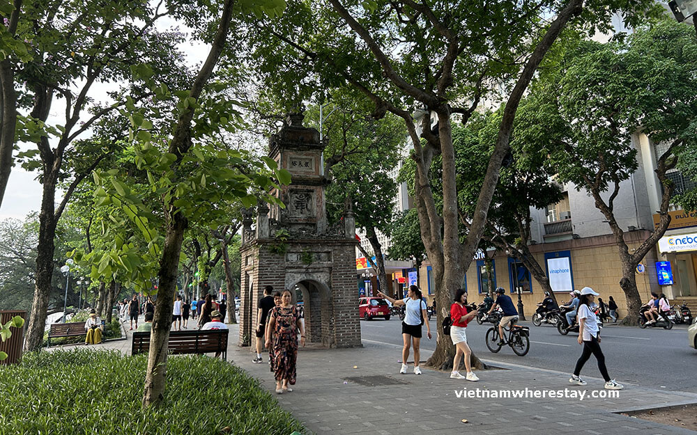 Hoan Kiem Lake