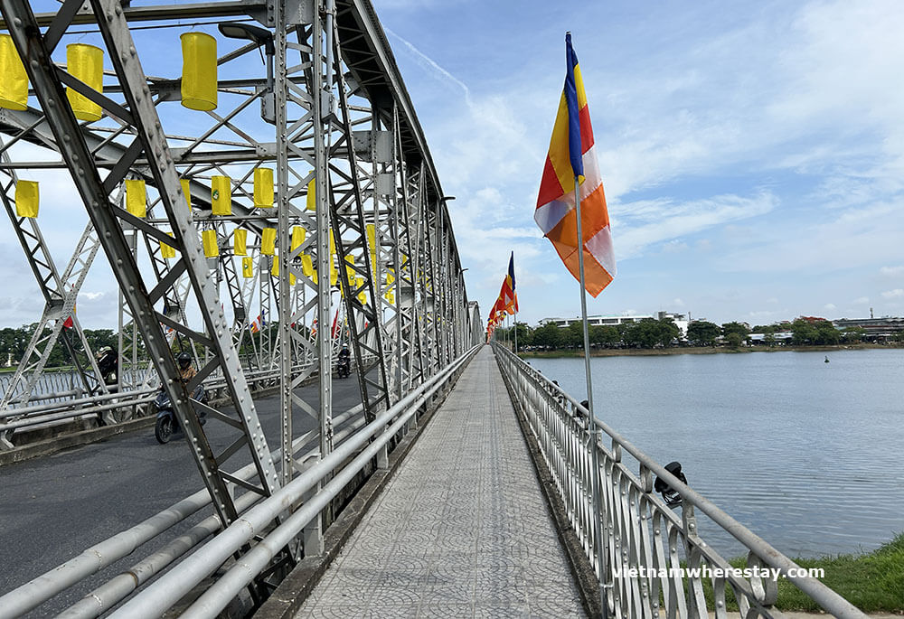 Trang Tien Bridge