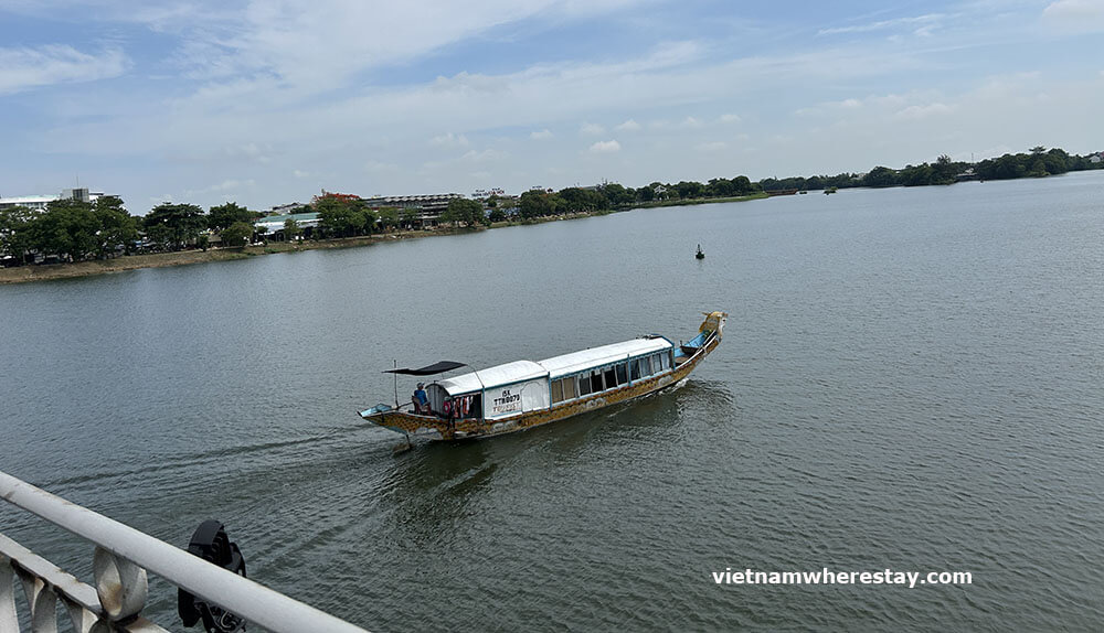 Huong River 