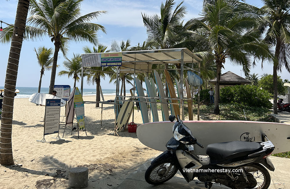 My Khe Beach surfing area
