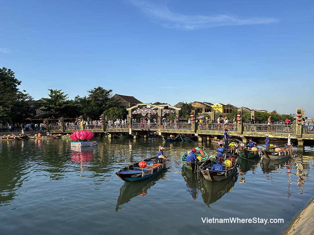 Hoi An vs Hue
