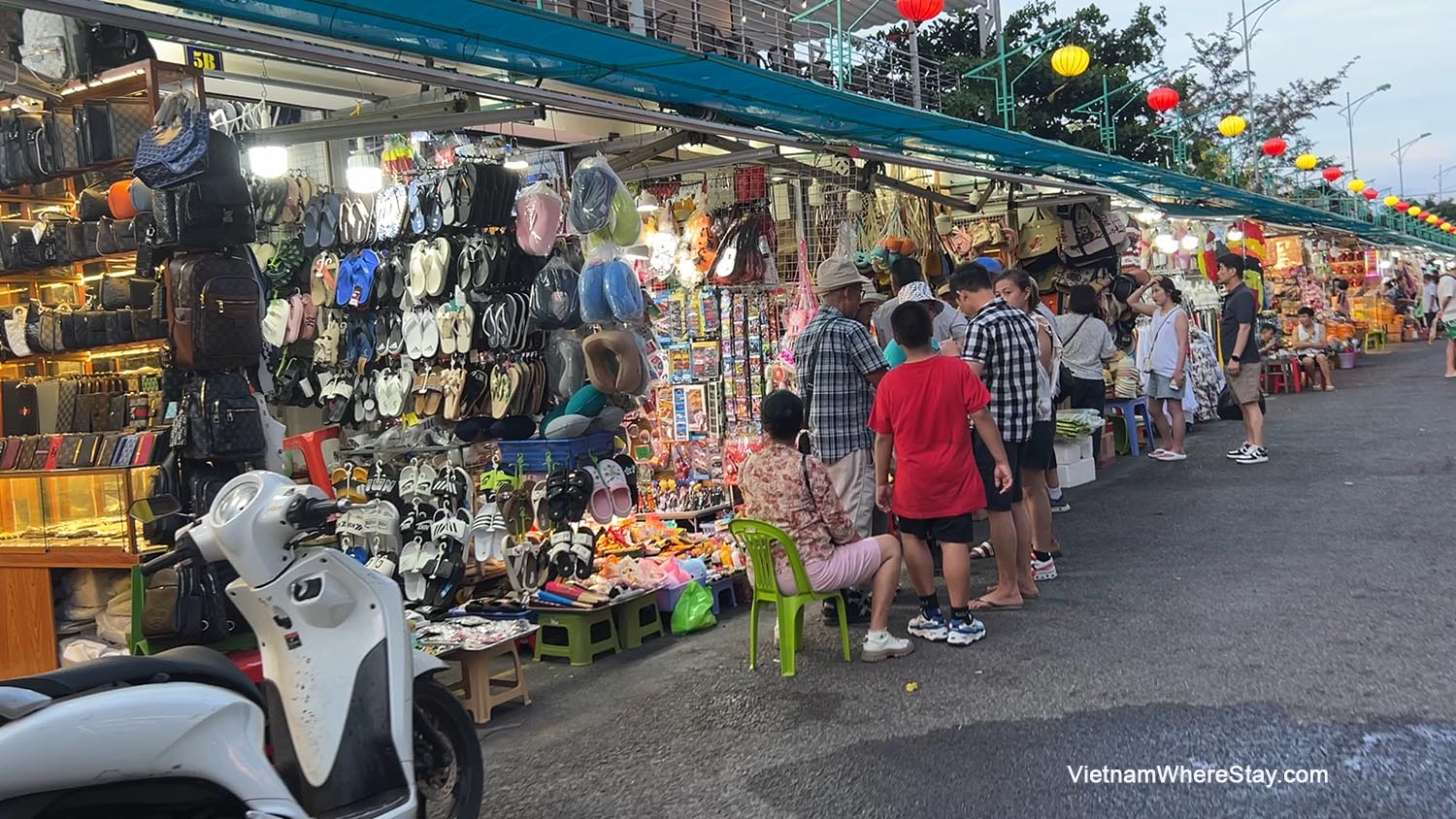 Nha Trang night Market