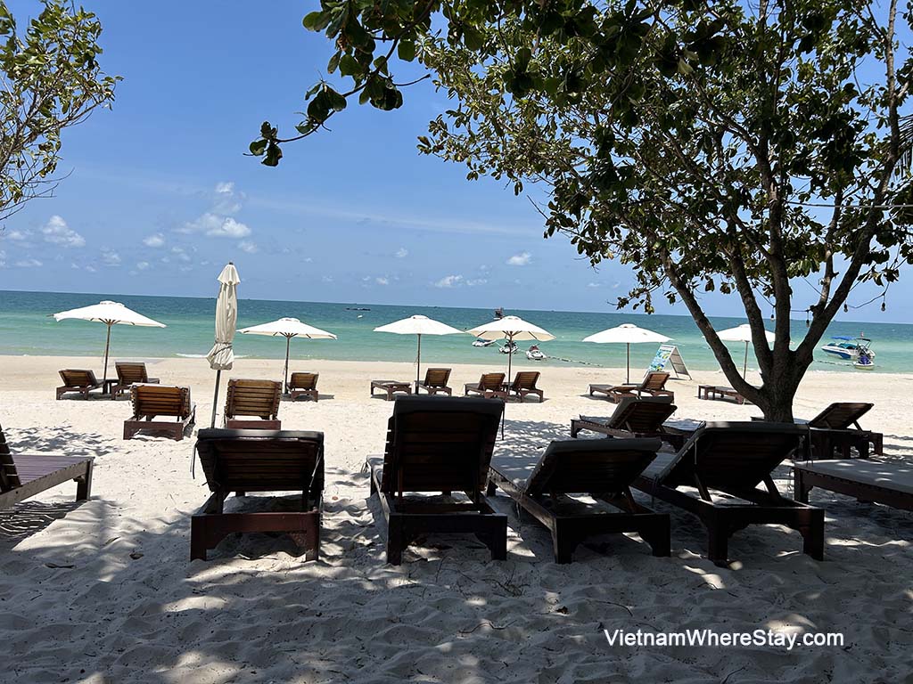 Phu Quoc vs Nha Trang
