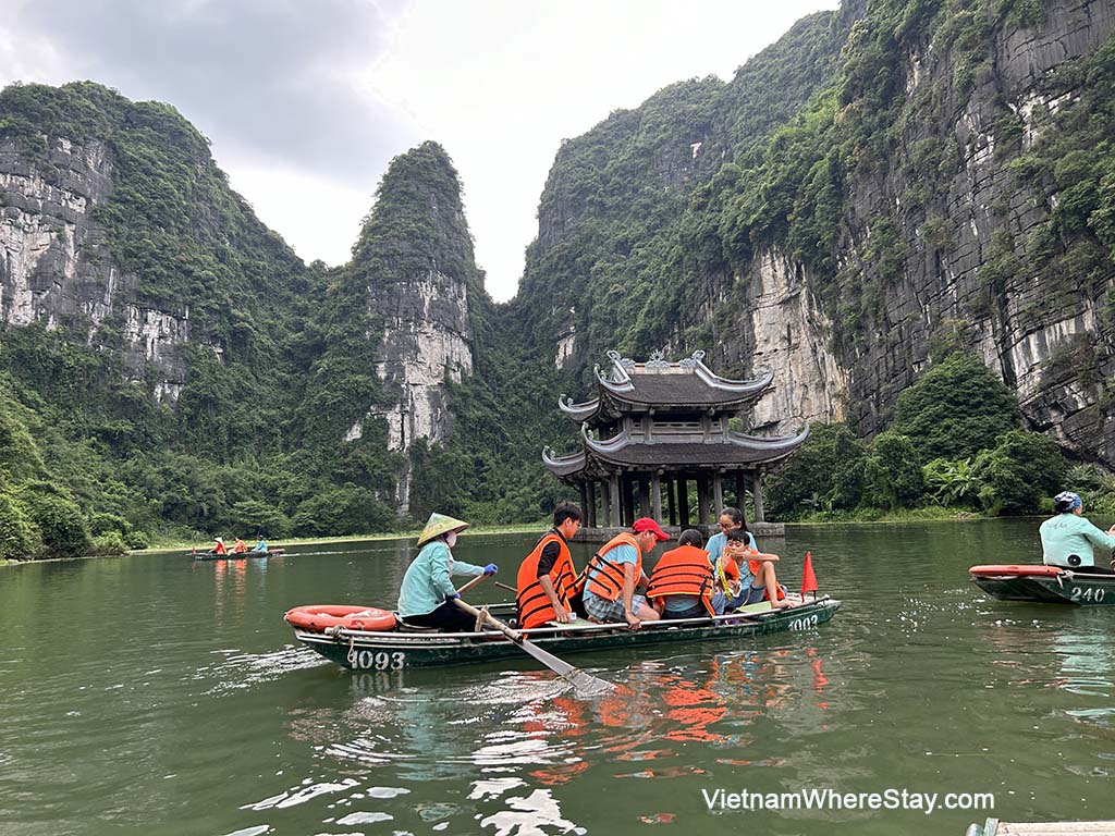 Ninh Binh Trang An Boat ride
