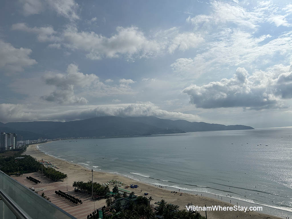 Pham Van Dong Beach