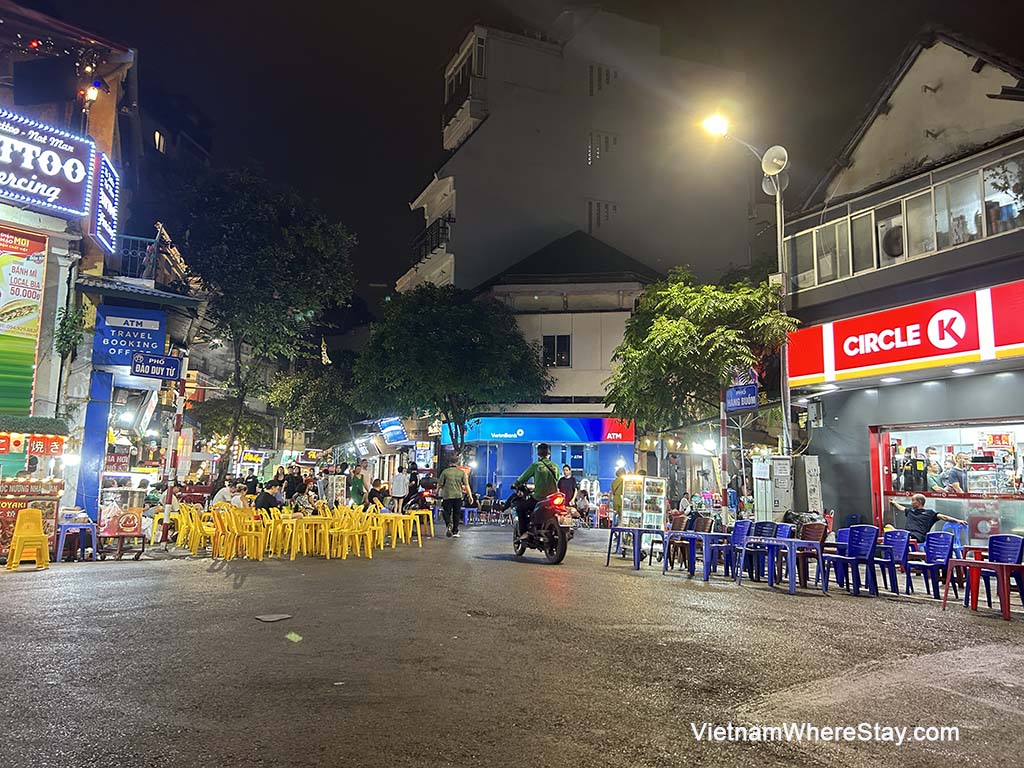 Street beer bars Old Quarter