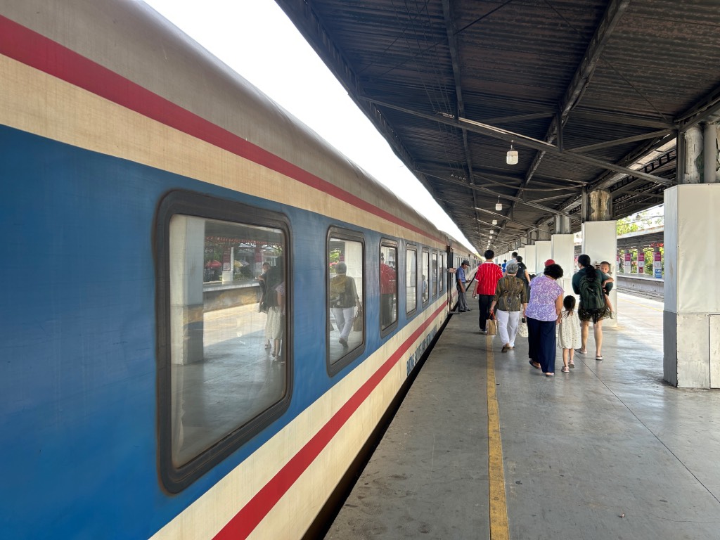 Train from Saigon to Mui Ne