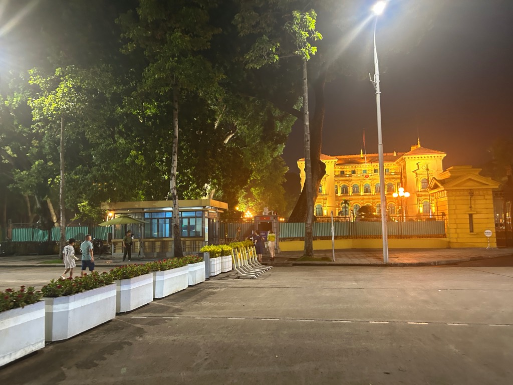 Checkpoint at North Hung Vuong street