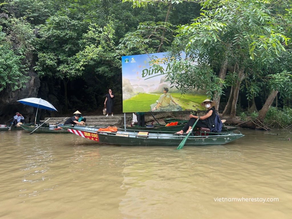 Dinh May information board