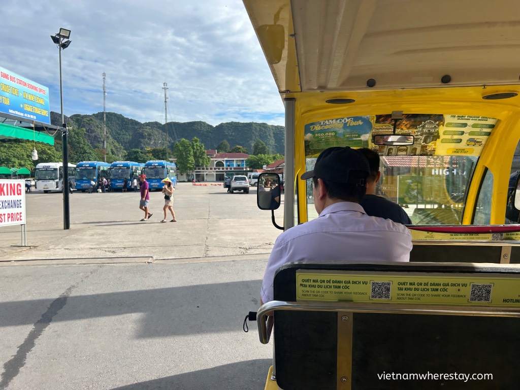 EV car Tam Coc Boat Office