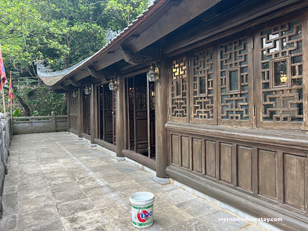 Nguyen Minh Khong Temple