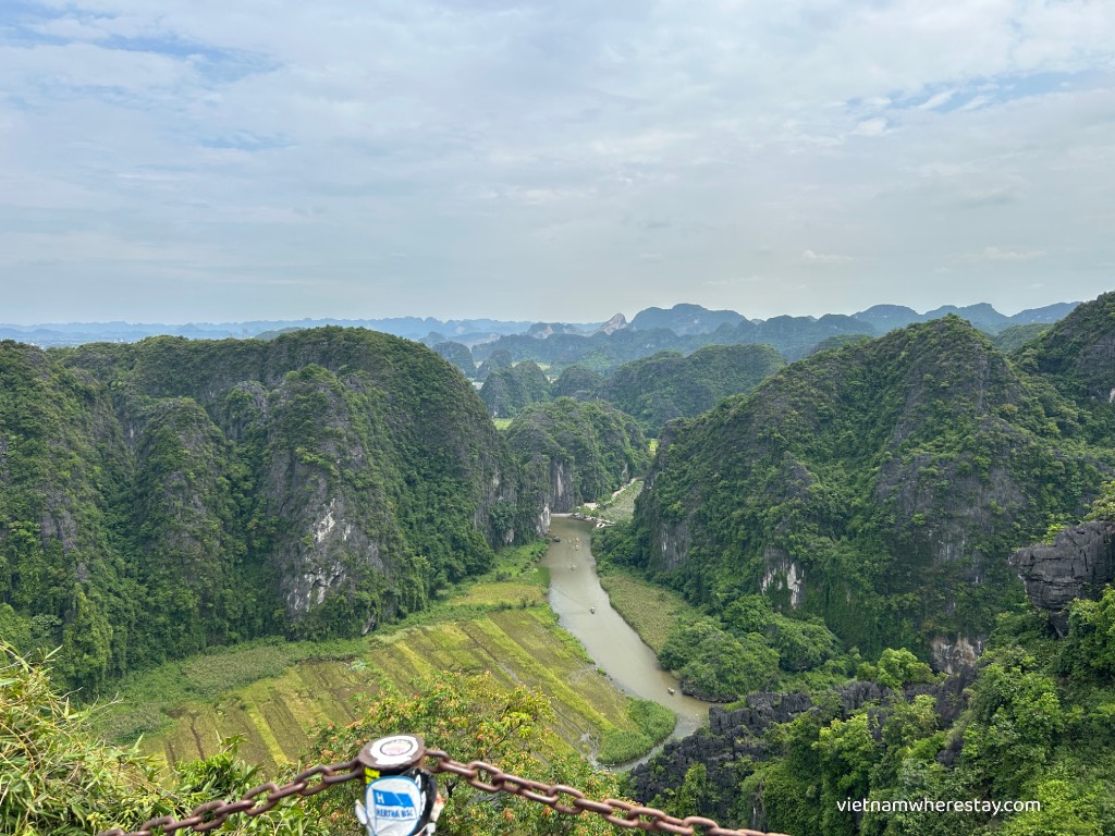 Tam Coc Boat Ride view from the tail of the dragon sculpture Mua Cave