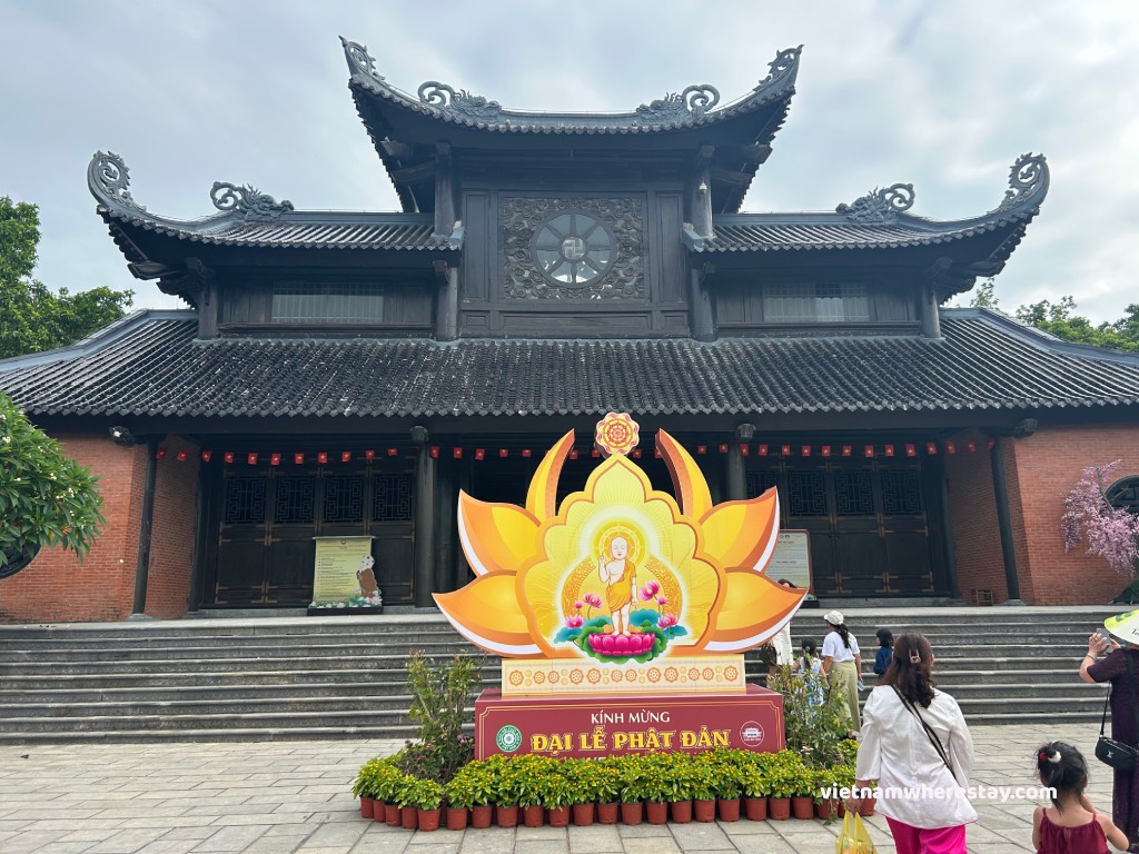 Three Gate Bai Dinh