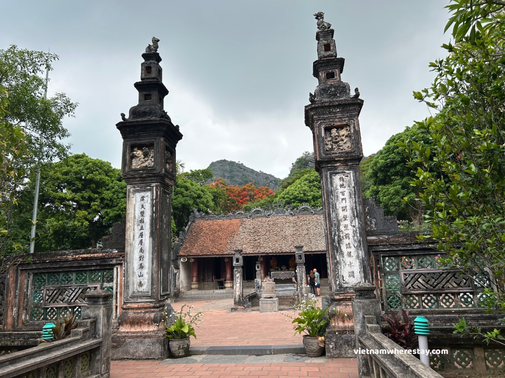Temple of King Dinh
