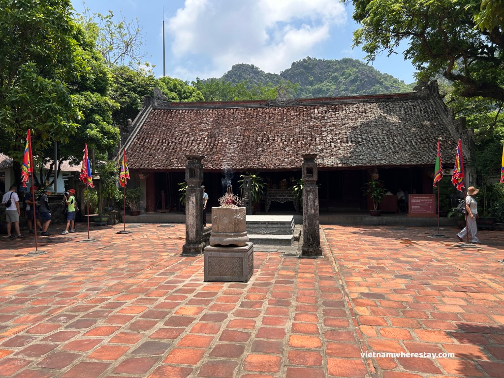 Temple of King Le Dai Hanh